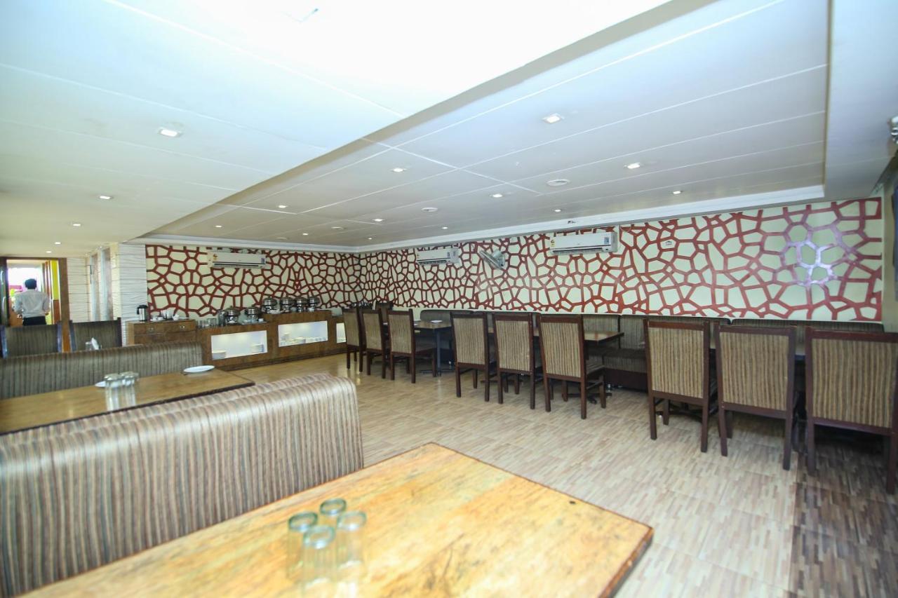 Oyo 2155 Hotel Wardhman جبلبور المظهر الخارجي الصورة