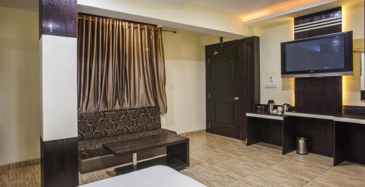 Oyo 2155 Hotel Wardhman جبلبور المظهر الخارجي الصورة