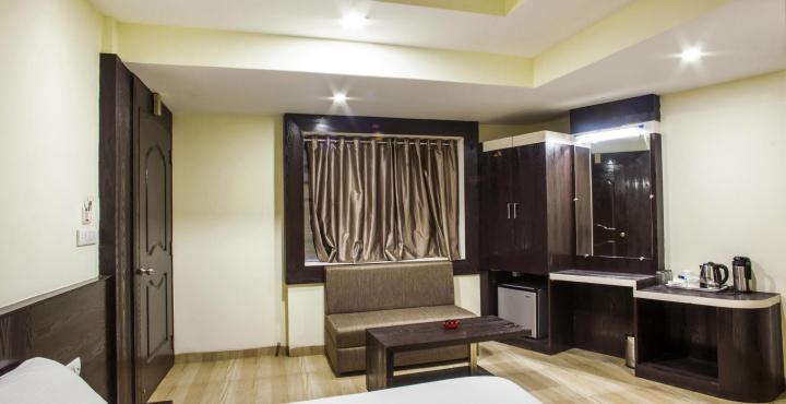 Oyo 2155 Hotel Wardhman جبلبور المظهر الخارجي الصورة